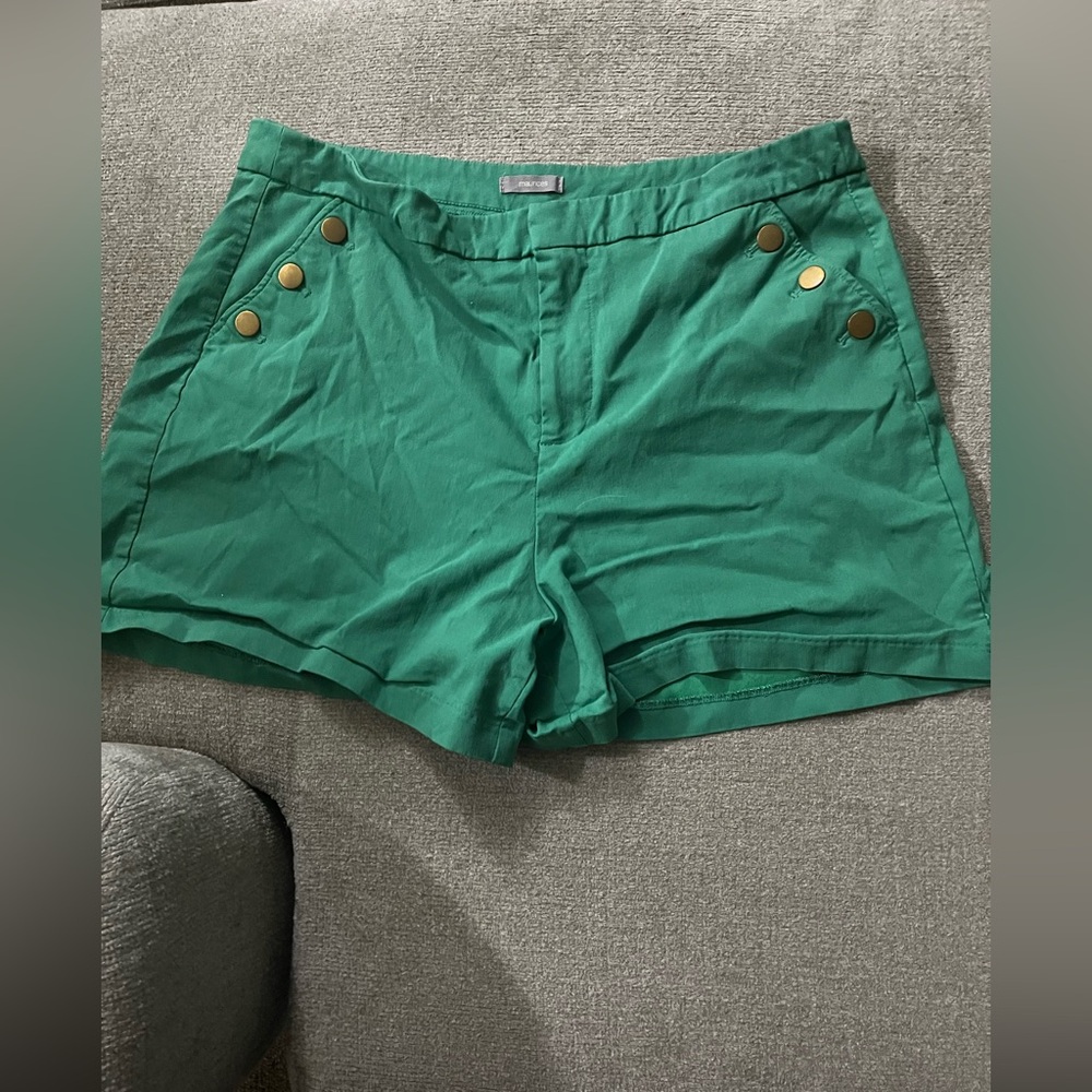 Women's Green Double Closure Maurice’s Size XXL Shorts with Gold Button Accents